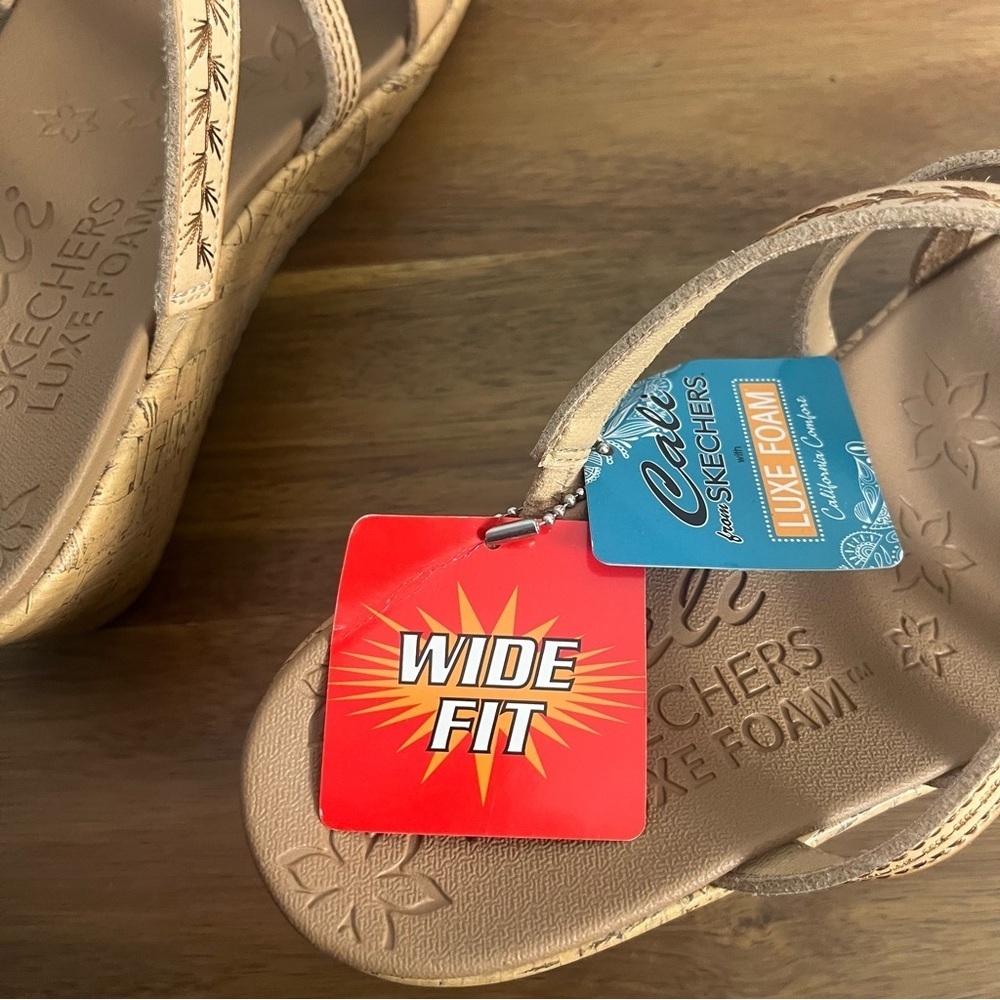 Sketchers BEVERLEE - TIGER POSSE wedge sandal wide size 10 new - Picture 8 of 13